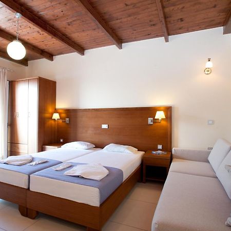 Giorgi'S Blue Apartments カラタス エクステリア 写真