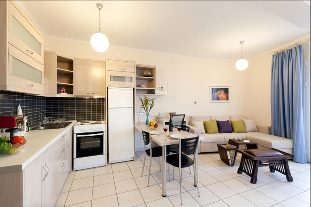 Giorgi'S Blue Apartments カラタス エクステリア 写真